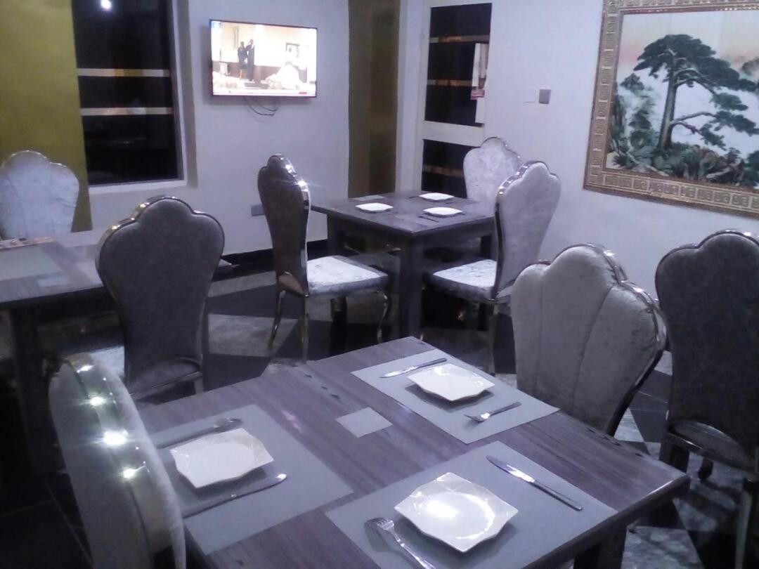 E-Suite Hotel Abuja Esterno foto