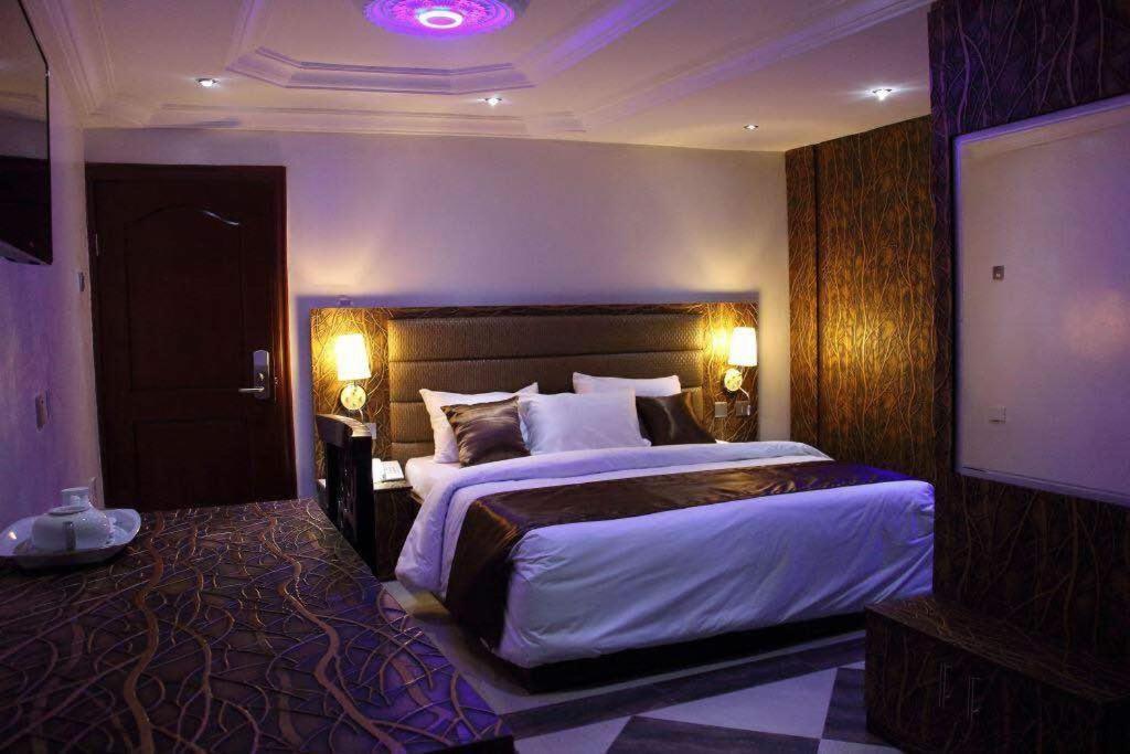 E-Suite Hotel Abuja Esterno foto