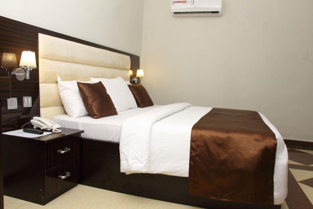 E-Suite Hotel Abuja Esterno foto